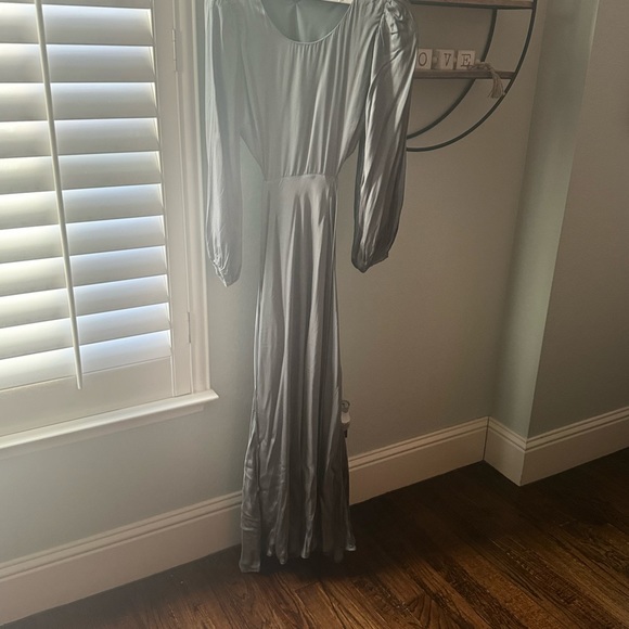 ASTR the label Quinn maxi dress. Size medium. Brand new never been worn. - Picture 3 of 3